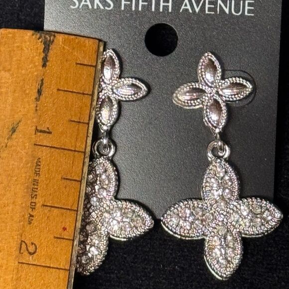 Saks Fifth Avenue Elegant Gold and Crystal Clover Floral Earrings 2 inch - Picture 4 of 7